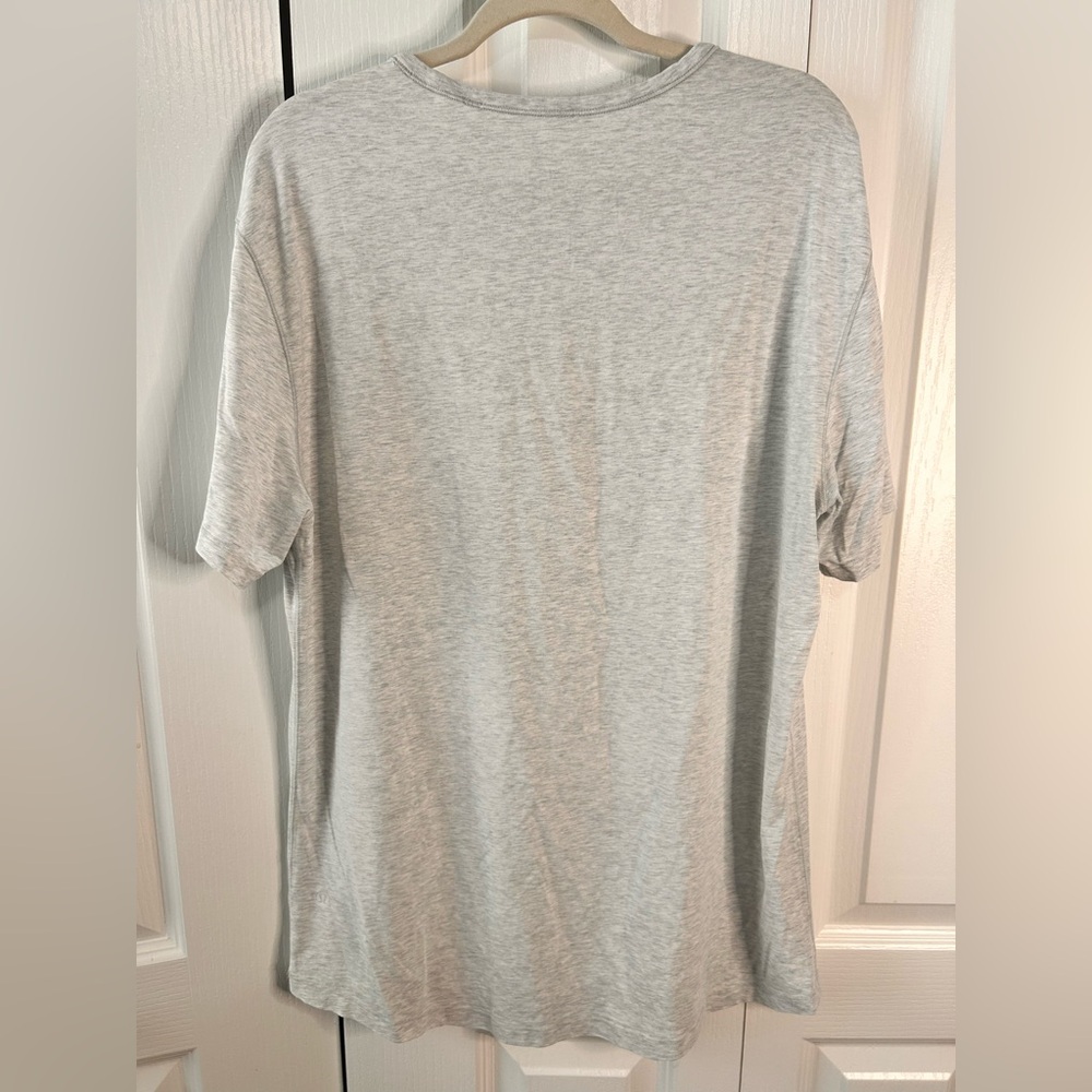 Lululemon Men's Crew Neck Soft Jersey T-Shirt - Light Gray Size XL Lightweight - Picture 3 of 4